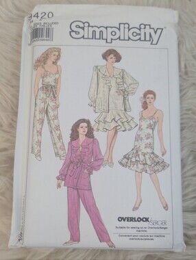Simplicity Vintage Pajamas ,Nightgown & Short Robe Sewing Pattern 9420